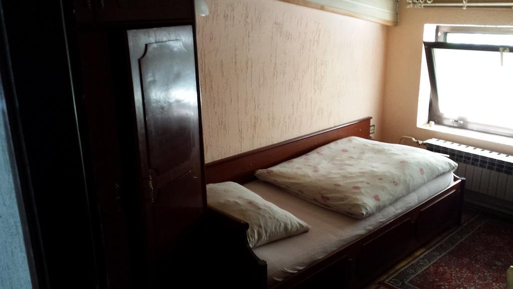 Guest House Gaja Novi Sad Rom bilde