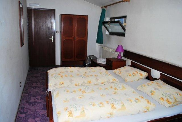 Guest House Gaja Novi Sad Rom bilde